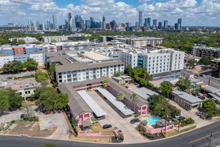 Rare Zilker condo at The Flamingo