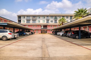 Rare Zilker condo at The Flamingo